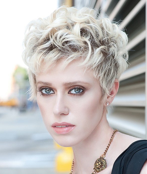 Moutons Salon Short Blonde Hairstyles